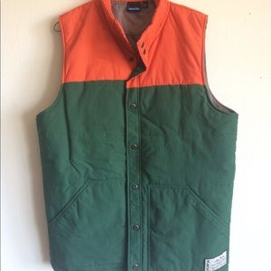 Kavu Green and Orange Puff Vest Men’s Large